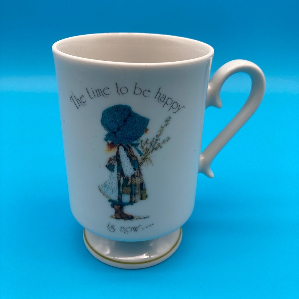 Vintage 1970s Holly Hobbie The Time To Be Happy Is Now Porcelain Coffee Tea Mug